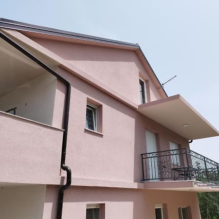 Apartman Hope Zmijavci Ngoại thất bức ảnh